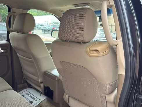 Used 2005 Nissan Frontier SE RWD image 18