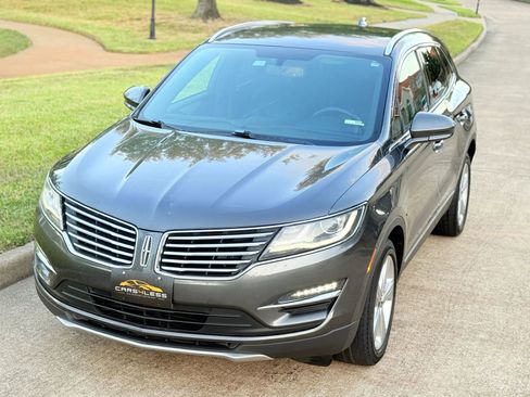Used 2017 Lincoln MKC Premiere FWD image 11