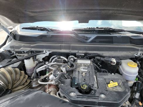 Used 2025 RAM 2500 Big Horn AWD/4WD image 39