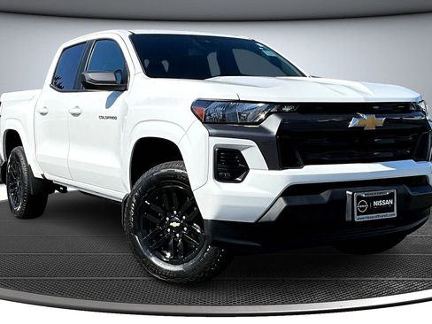 Used 2023 Chevrolet Colorado LT w/ LT Convenience Package II image 1
