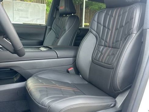 New 2026 Nissan Armada PRO-4X w/ Captain's Chari Seat Package image 17