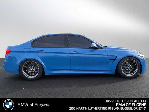 Used 2018 BMW M3 image 3