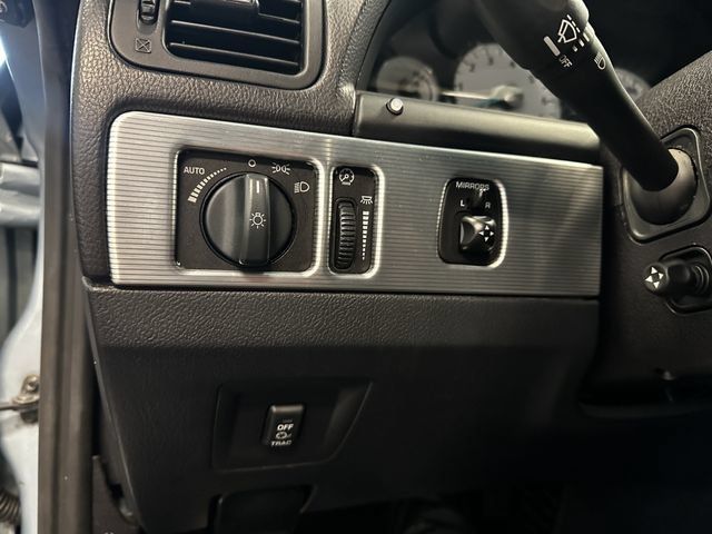 Used 2004 Ford Thunderbird RWD image 26