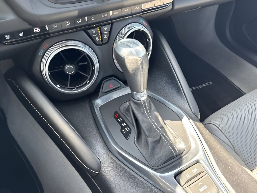 Used 2018 Chevrolet Camaro LT RWD image 17