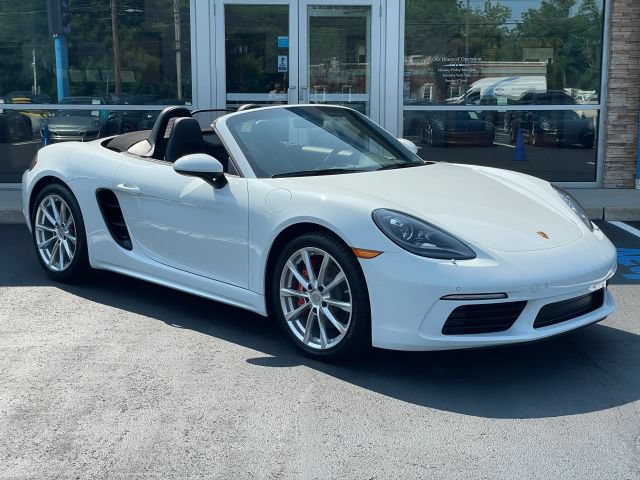 Used 2024 Porsche 718 Boxster S RWD image 1