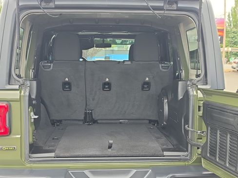 Used 2021 Jeep Wrangler Unlimited Sport AWD/4WD image 9