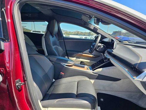 Used 2025 Lucid Air Touring AWD/4WD image 10