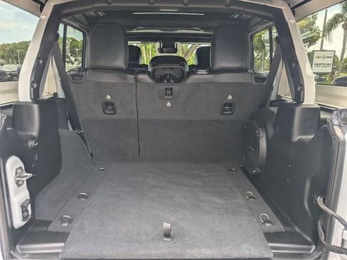 Used 2021 Jeep Wrangler Unlimited Rubicon AWD/4WD image 26