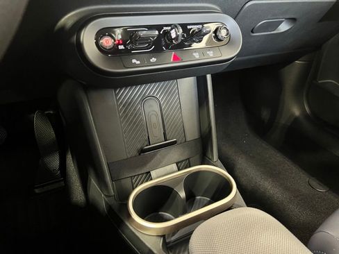 Certified 2025 MINI Cooper S image 23