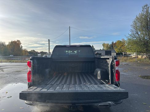 Used 2020 Chevrolet Silverado 1500 LTZ w/ LTZ Premium Package image 8