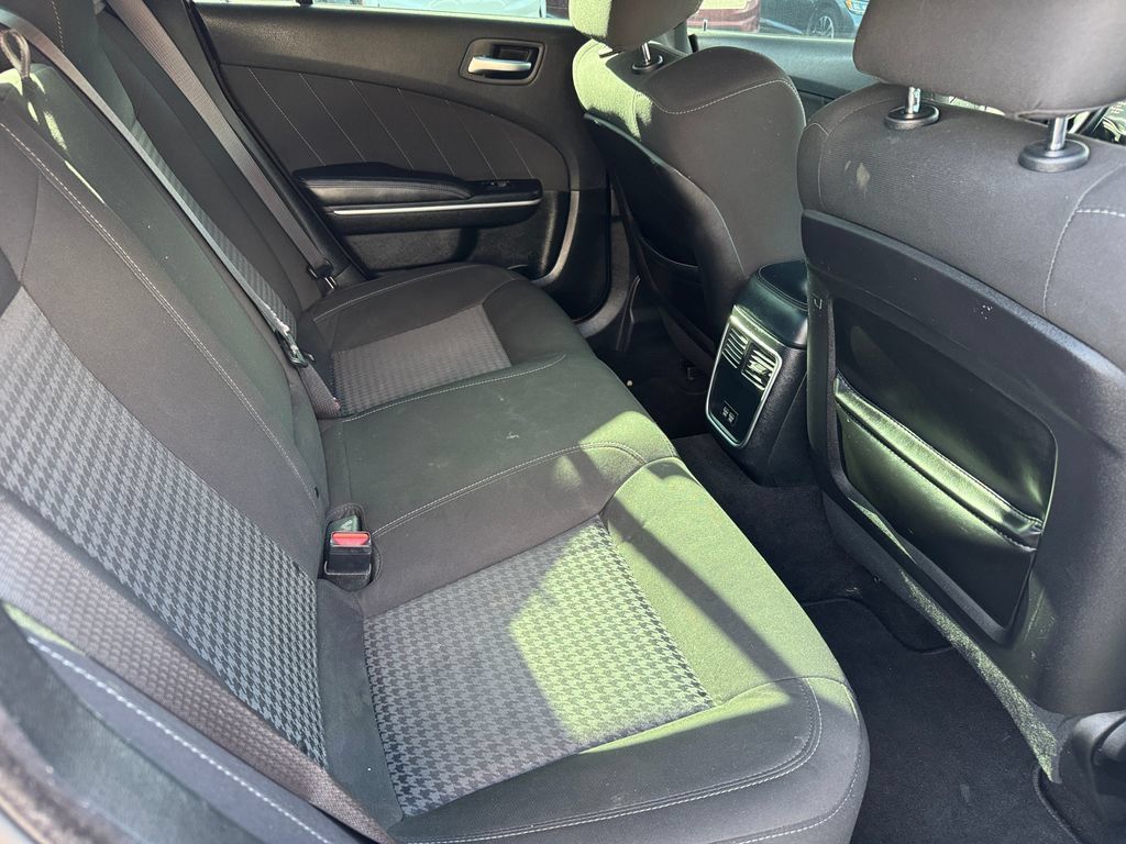 Used 2023 Dodge Charger GT RWD image 5