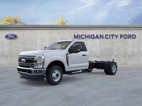 New 2025 Ford F350 XL w/ XL Chrome Package image 1