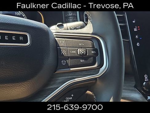 Used 2024 Jeep Wagoneer Series II w/ Flexible Seating Group AWD/4WD image 22