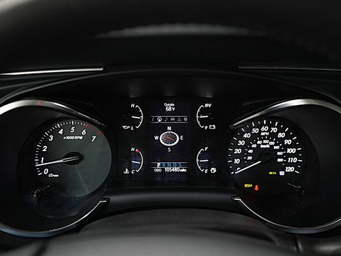 Used 2019 Toyota Sequoia SR5 image 26