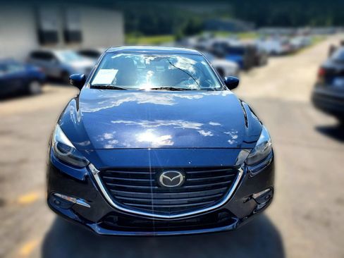 Used 2017 MAZDA MAZDA3 Grand Touring w/ Premium Equipment Package FWD image 22