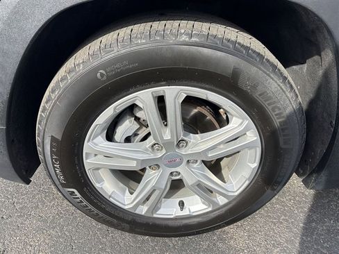 Certified 2020 GMC Terrain SLE w/ Driver Convenience Package image 32