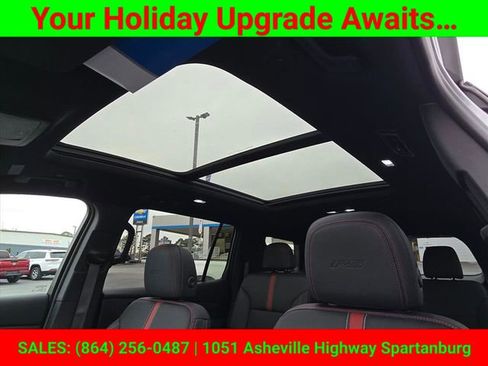 Certified 2024 Chevrolet Traverse RS w/ LPO, Floor Liner Package image 23