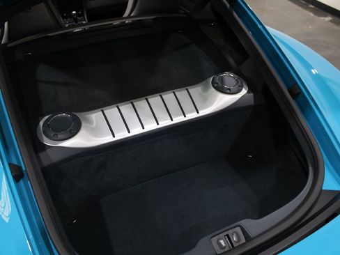 Used 2018 Porsche 718 Cayman Base image 14