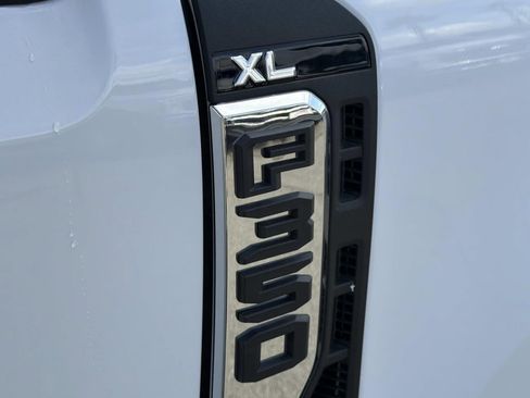 New 2026 Ford F350 XL w/ XL Chrome Package image 26