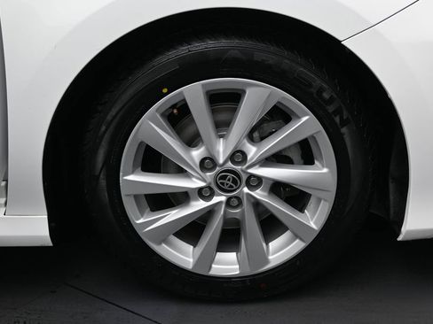 Used 2023 Toyota Camry LE FWD image 32