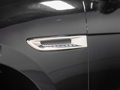 Used 2020 Jaguar F-PACE Premium AWD/4WD image 16