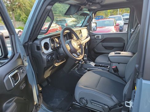 New 2026 Jeep Wrangler Sport S AWD/4WD image 10