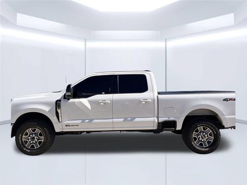 Used 2024 Ford F250 Lariat AWD/4WD image 10
