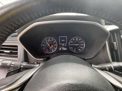 Used 2023 Subaru Ascent Limited AWD/4WD image 16