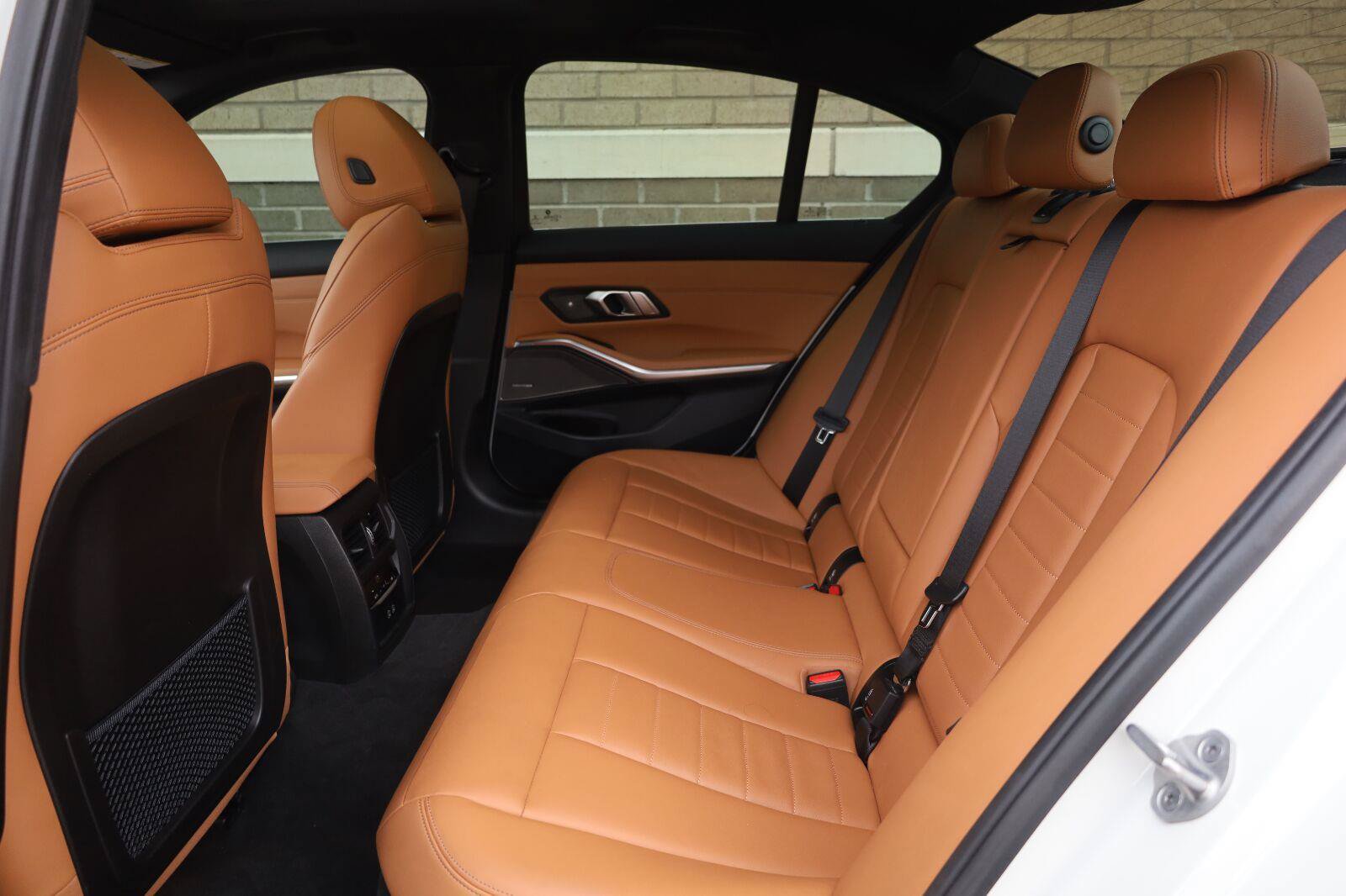 Used 2021 BMW 330i Sedan w/ Premium Package RWD image 21