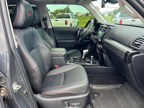 Used 2024 Toyota 4Runner TRD Off-Road Premium w/ Moonroof Package AWD/4WD image 15