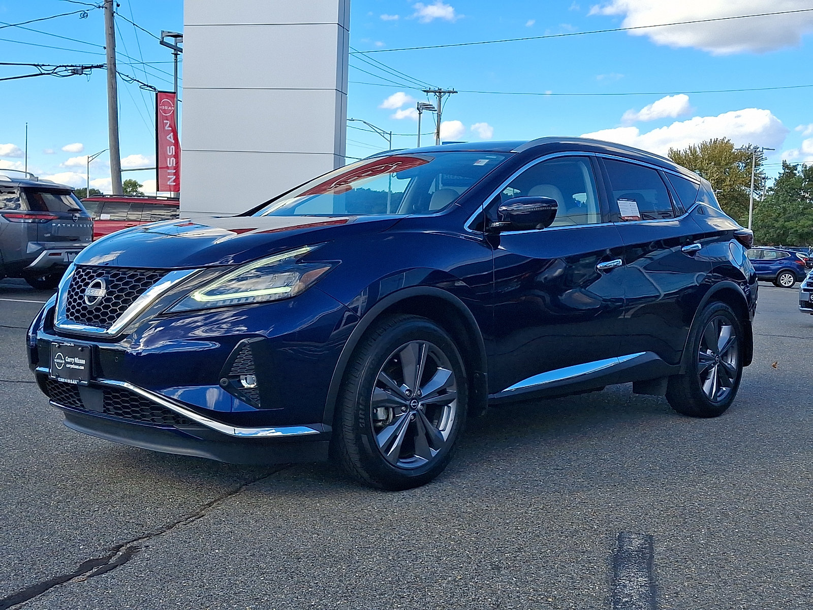 Used 2024 Nissan Murano Platinum w/ Cargo Package AWD/4WD image 3