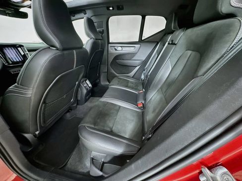 Used 2021 Volvo XC40 P8 Recharge w/ Advanced Package AWD/4WD image 24