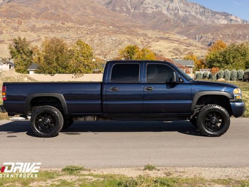 Used 2007 GMC Sierra 3500 SLT w/ Skid Plate Package image 9