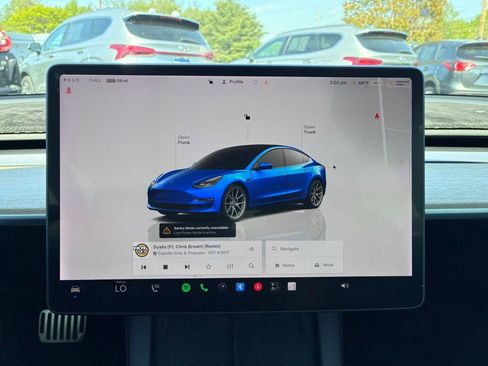 Used 2022 Tesla Model 3 Long Range AWD/4WD image 28