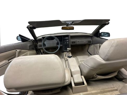 Used 1993 Cadillac Allante image 24