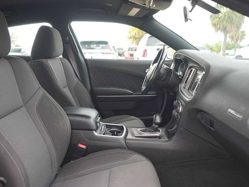 Used 2022 Dodge Charger SXT RWD image 15