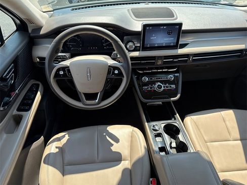 Used 2022 Lincoln Corsair FWD image 23