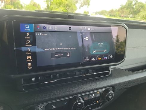 Used 2024 Jeep Wrangler Sport S image 45