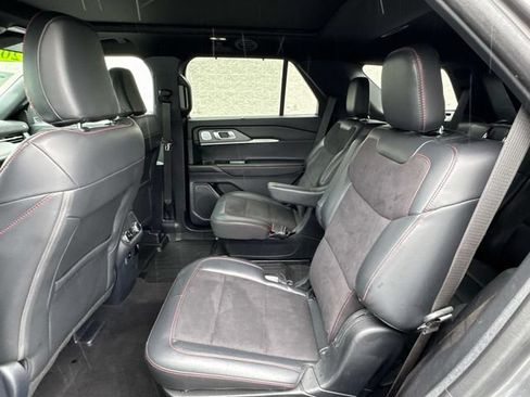 Used 2025 Ford Explorer ST AWD/4WD image 13