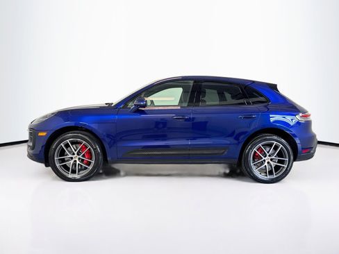 Certified 2024 Porsche Macan S AWD/4WD image 2