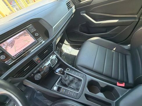 Used 2024 Volkswagen Jetta SE FWD image 26