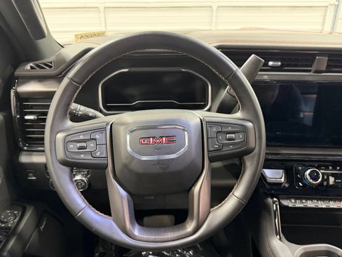Used 2024 GMC Sierra 2500 AT4 w/ AT4 Premium Plus Package AWD/4WD image 43