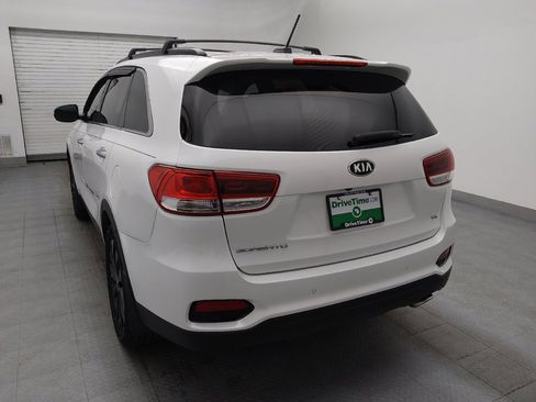 Used 2019 Kia Sorento S image 6