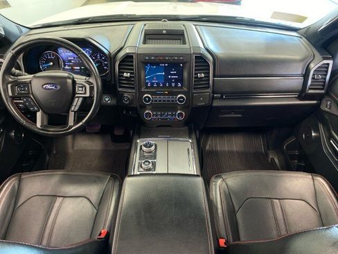 Used 2019 Ford Expedition Limited w/ Equipment Group 303A AWD/4WD image 12