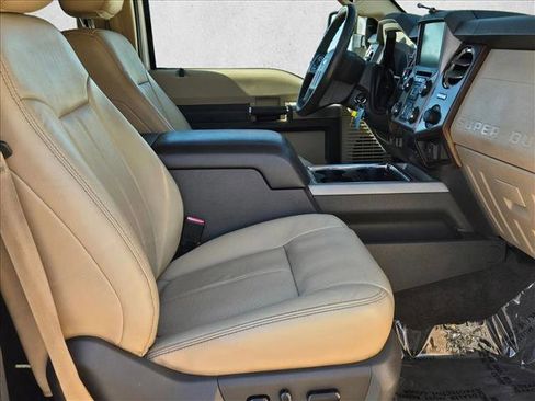 Used 2015 Ford F350 Lariat w/ Chrome Package image 20