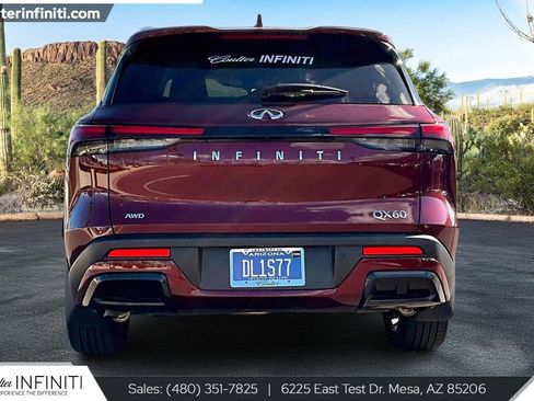 Used 2025 INFINITI QX60 Luxe w/ Vision Package image 4
