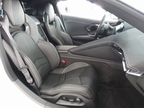 Used 2024 Chevrolet Corvette Stingray Preferred Cpe w/ Z51 Performance Package image 15