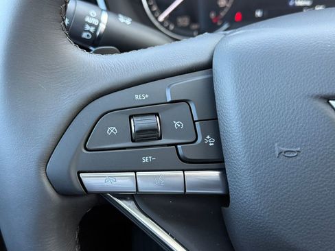 New 2025 Cadillac XT6 Luxury image 21