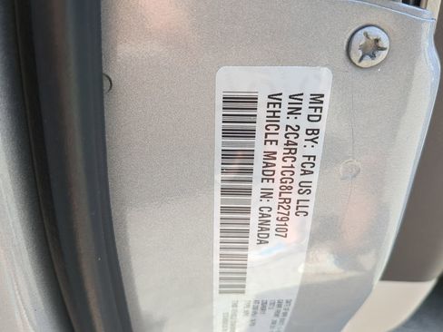 Certified 2020 Chrysler Voyager LX FWD image 26