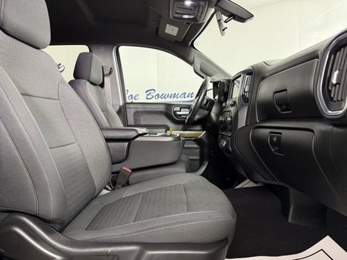 Used 2021 Chevrolet Silverado 1500 LT image 16